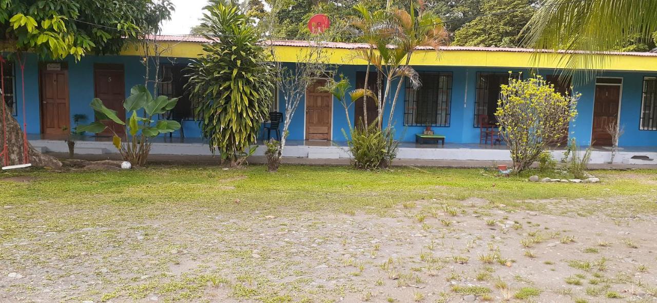 Rooms Palmeras Cahuita Εξωτερικό φωτογραφία