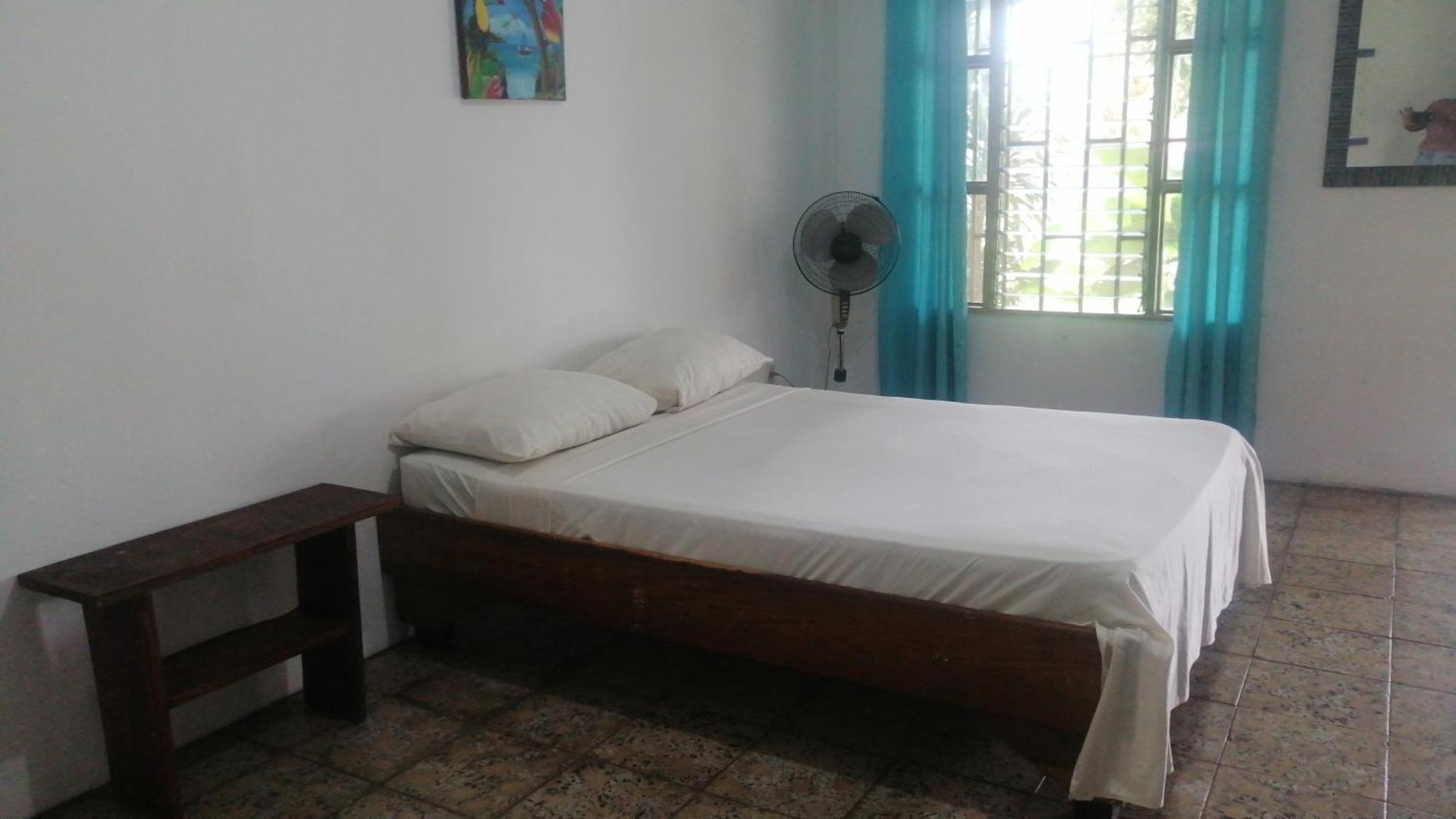 Rooms Palmeras Cahuita Εξωτερικό φωτογραφία